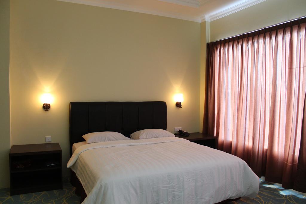 Sepinggan Hotel Balikpapan Room photo